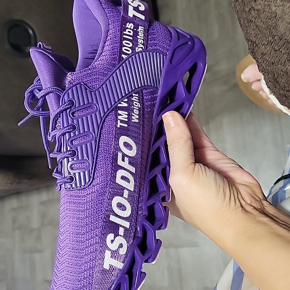 NIB Purple Athletic Sneakers Size 9.5 - Picture 4 of 5